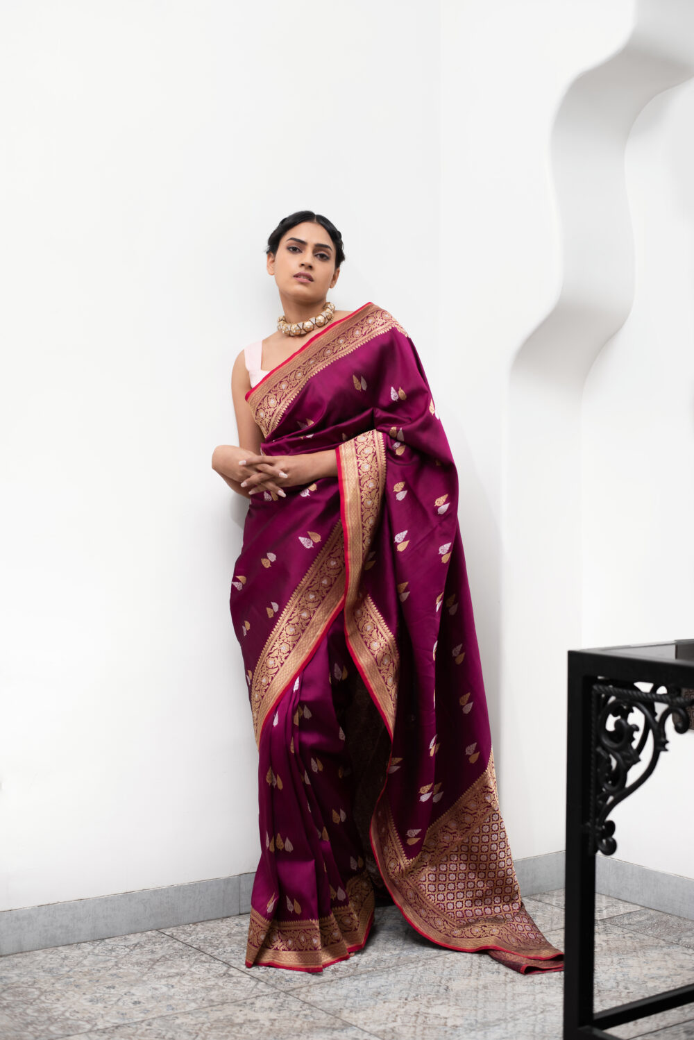 Magenta Pure Katan Silk Handloom Banarasi Saree - Image 3