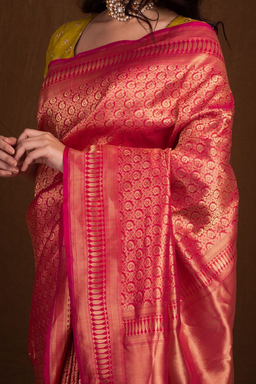 Pink Red Pure Katan Silk Handloom Banarasi Saree - Image 3