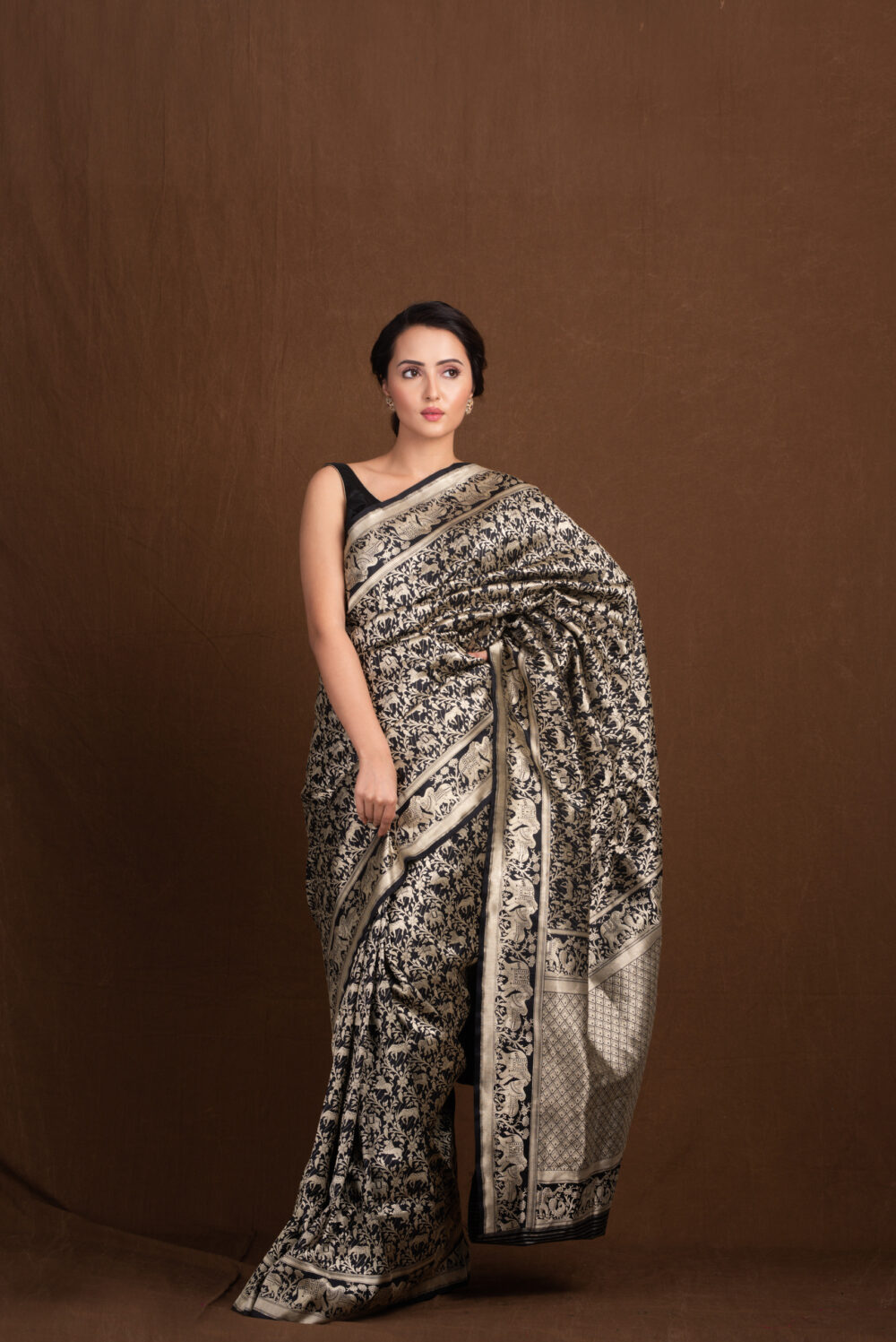 Black Shikargah Pure Katan Silk Handloom Banarasi Saree. - Image 2